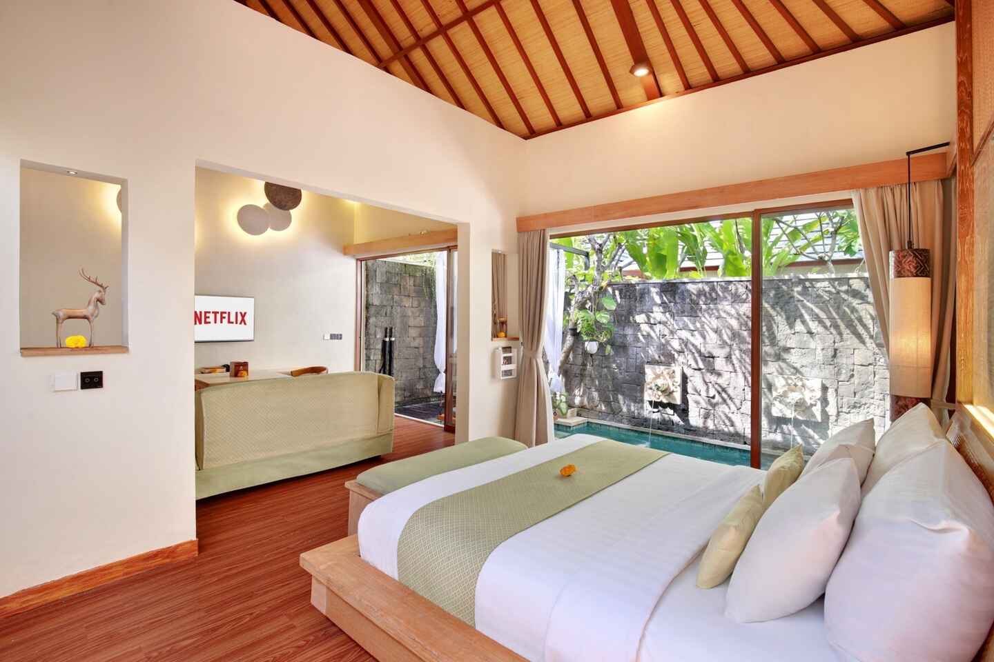 Ini Vie Villa Room(s)